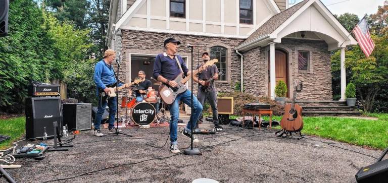 Music among the flowers and foliage <b>Intercity125 will perform Saturday night at Sparta Pour House. (Photo courtesy of Intercity125)</b>