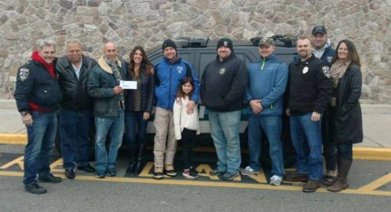 Stuff The Bus Is Broadcast Live As Volunteers Stock Sussex County