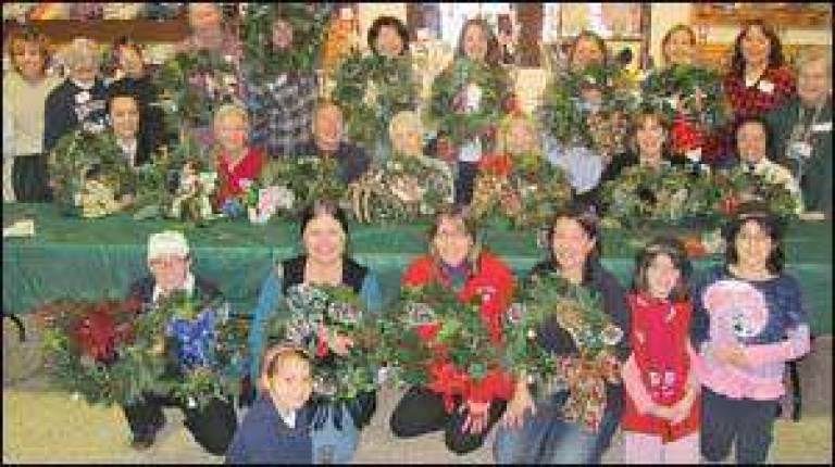 Learn wreathmaking at the botanical garden Learn wreathmaking at the botanical garden