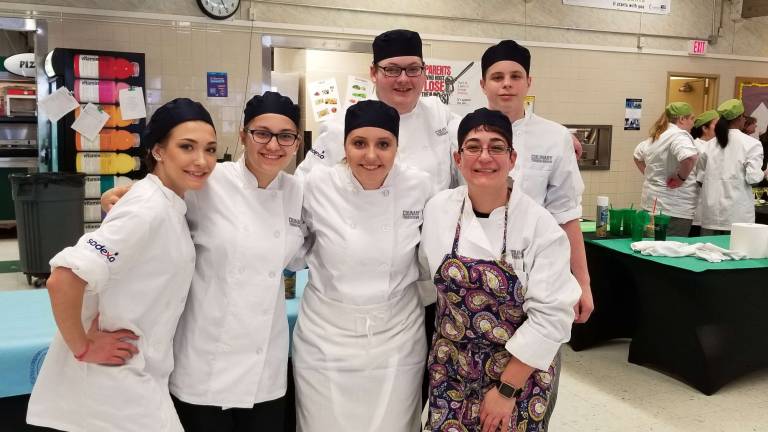Culinary Throwdown tests high school students talents Team Navy