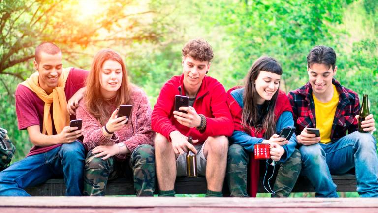 What are smartphones doing to us? What are smartphones doing to us?