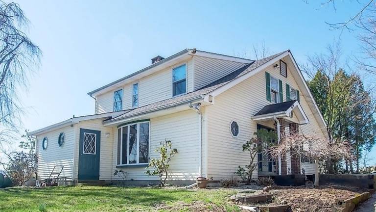 Five-bedroom in Byram Cove includes many luxurious touches Five-bedroom in Byram Cove includes many luxurious touches