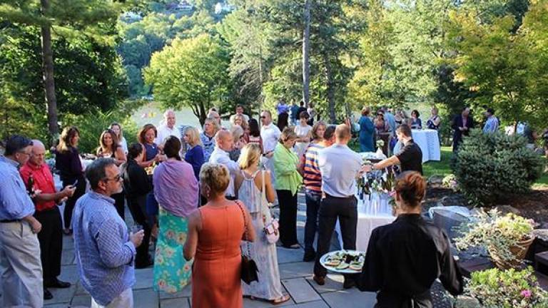 Time to RSVP for SEF's Wine/Craft Beer fundraiser Time to RSVP for SEF's Wine/Craft Beer fundraiser