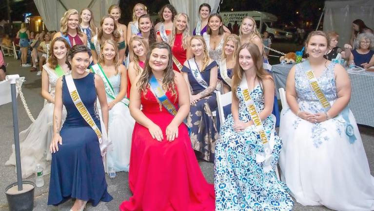 Queen of the Fair Contestants (Photo by Sammi Finch)