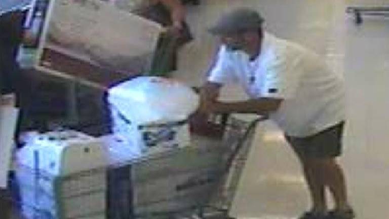Franklin police seeking ShopRite suspects Franklin police seeking ShopRite suspects