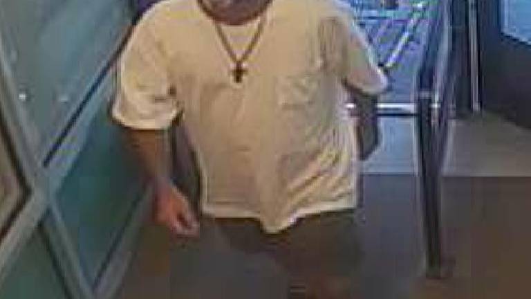 Franklin police seeking ShopRite suspects Franklin police seeking ShopRite suspects