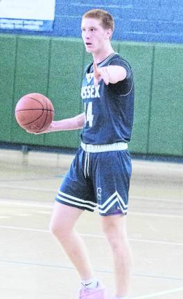<b>Sussex County's Ryan Geene gestures while holding the ball in the second period.</b>