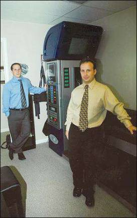 Local doctors treat Sciatica, disc problems without surgery