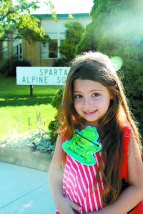 Holli Messare, Kindergarten.