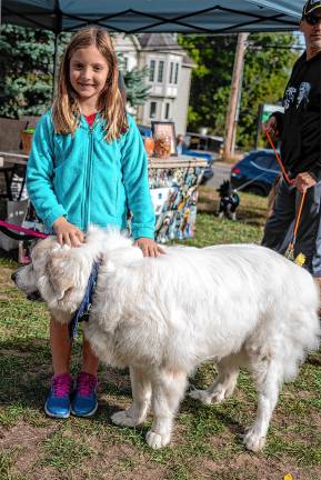 Hannah Retty with Lola.