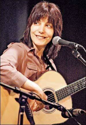 Loretta Hagen performing at NJBG summer series