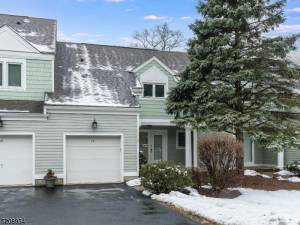Greentree Village boasts 3-level living