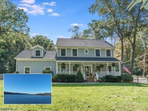 Picture perfect home awaits in Lake Mohawk