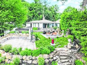 Lake Mohawk lakefront beauty