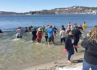 More than 40 volunteers braved the icy waters of Lake Mohawk during the 2018 Polar Plunge (File photo by Amy Shewchuk)