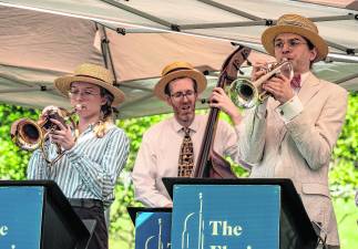 Margaret Schantz, Charlie Dougherty, and Florian Schantz perform.