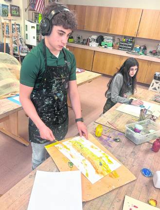 Intuitive painting helps Hilltop Country Day School seventh graders build creative confidence