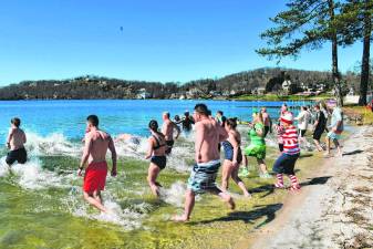 The Charity Plunge into Lake Mohawk in Sparta on Sunday, March 24 was sponsored by Sparta Elks Lodge #2356. (Photos by Maria Kovic)