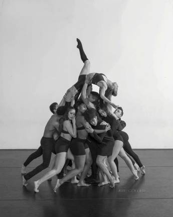 XY Dance Project Photo by Jeff Coller