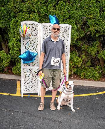 Jeff Davis with Rosie, an English bulldog and winner in non-sporting dog category.