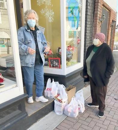 Rotary donates to food and gift cards to Sussex Health Center