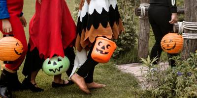 The Centers for Disease Control and Prevention says trunk or treats and traditional door-to-door trick or treating is classified as high risk. Photo illustration.