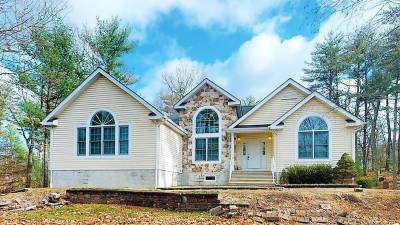 Spacious, custom four-bedroom lake view ranch