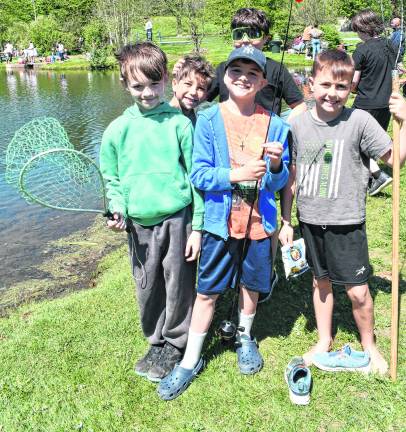 Aidan Clemens, Sullivan Wenning, Sean Fitzpatrick, Andrew Longo and Logan Maliszewsk pose for a photo.
