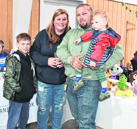 <b>Deirdre, Richy, Bryson and Wyatt Mathews of Sussex pose for a photo.</b>