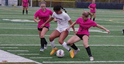 Girls soccer, volleyball teams claim H/W/S titles