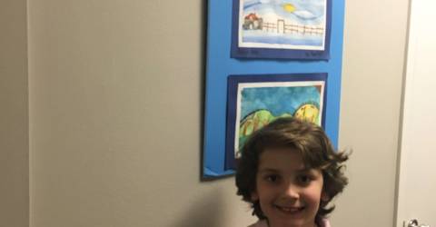 Elementary students show off their art