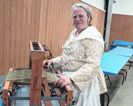 <b>Colonial craftsman weaver Frances Irwin.</b>
