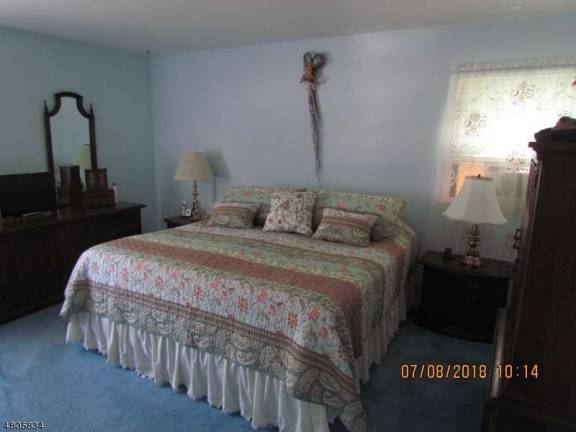 Move-in ready, near Lake Mohawk