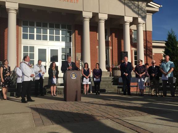 State Sen. Steve Oroho (R-Sussex) addresses attendees