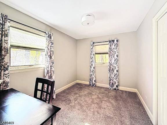 Charming energy makes bi-level a star