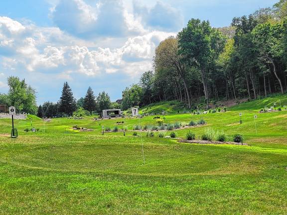 <b>Hole 7 of the 1Club course. (Photo by Theresa Esposito)</b>