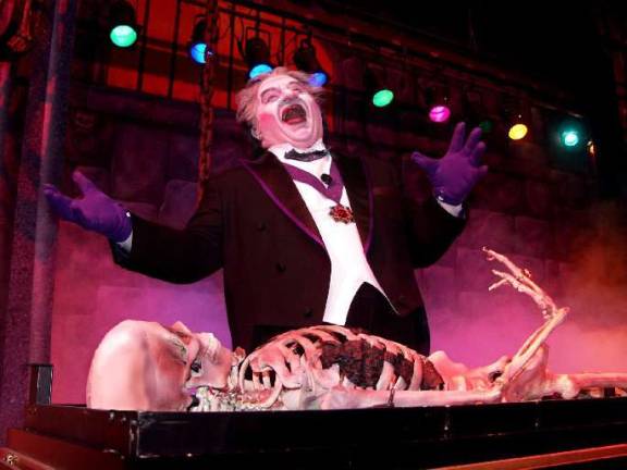 Illusionist John Bundy and Morgan in &#x201c;Spooktacular&#x201d; to be performed in Hackettstown.