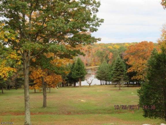 Unique country estate with its own lake