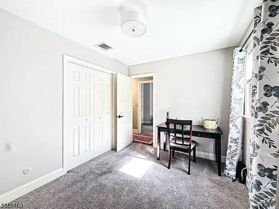 Charming energy makes bi-level a star