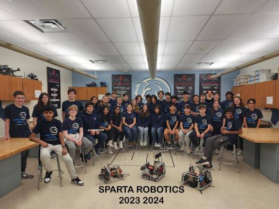 Robotics team reaches tournament semifinals
