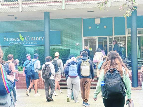 <b>Students returned to the SCCC campus for the fall semester on Sept 8th.</b>