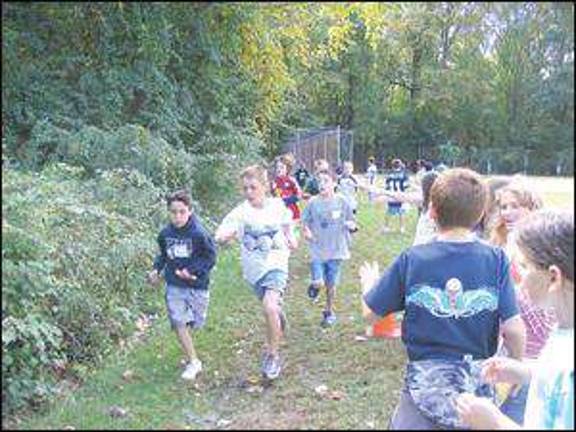 Teacher and students hold mini-marathon for charity