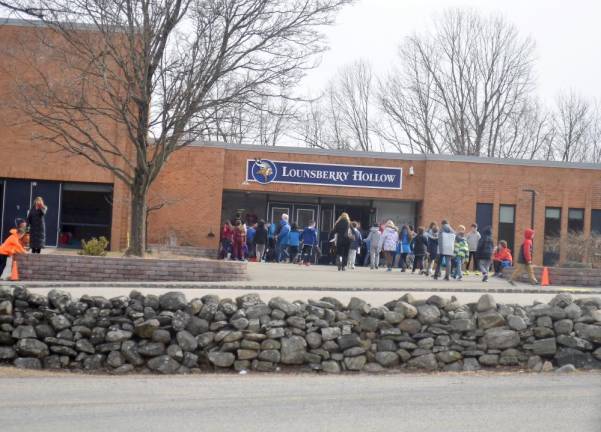 Lounsberry Hollow Middle School (File photo by Mike Zummo)