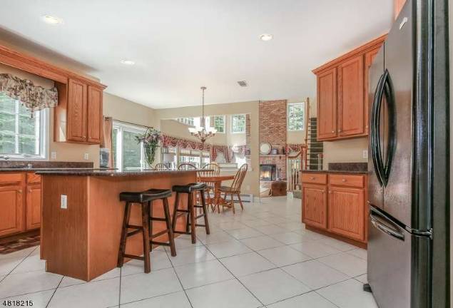 Custom Colonial in Glenbrook Estates
