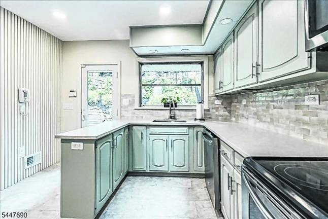 Rare lakefront legacy property