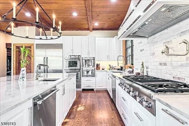 An exquisite lakefront estate