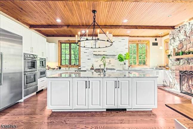 An exquisite lakefront estate