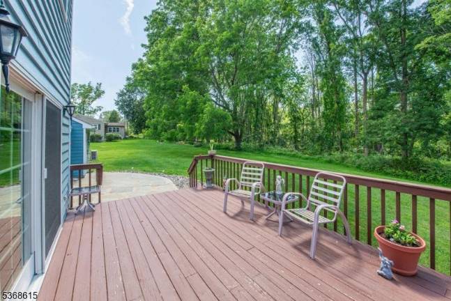 Real estate: Gorgeous home on big lot