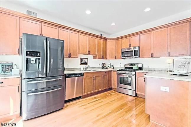 Effortless living in Round Top