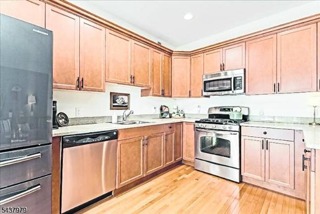 Effortless living in Round Top